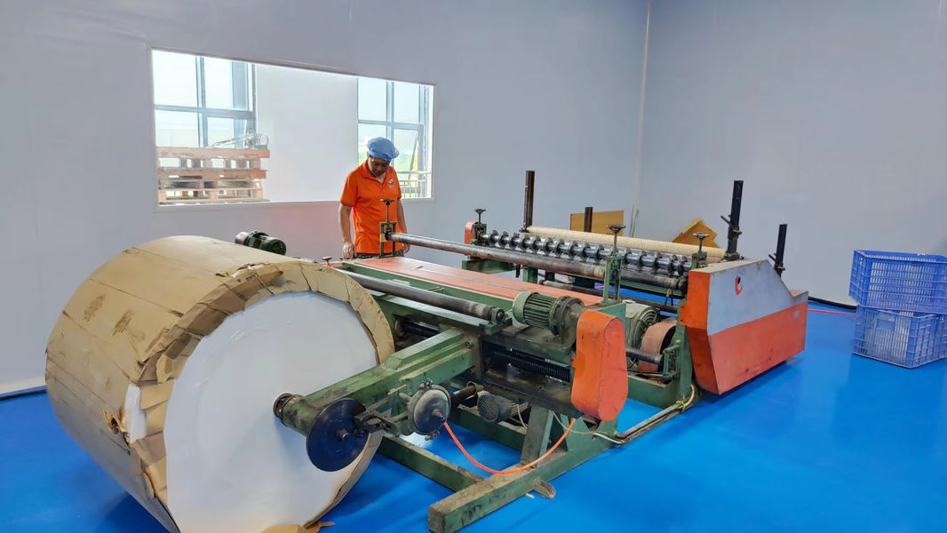 Guangzhou Huihua Packaging Products Co,.LTD línea de producción del fabricante