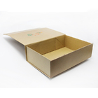 Cajas de regalo de papel reciclado con cierre magnético Mango de cinta Empaquetado de ropa plegable rectangular